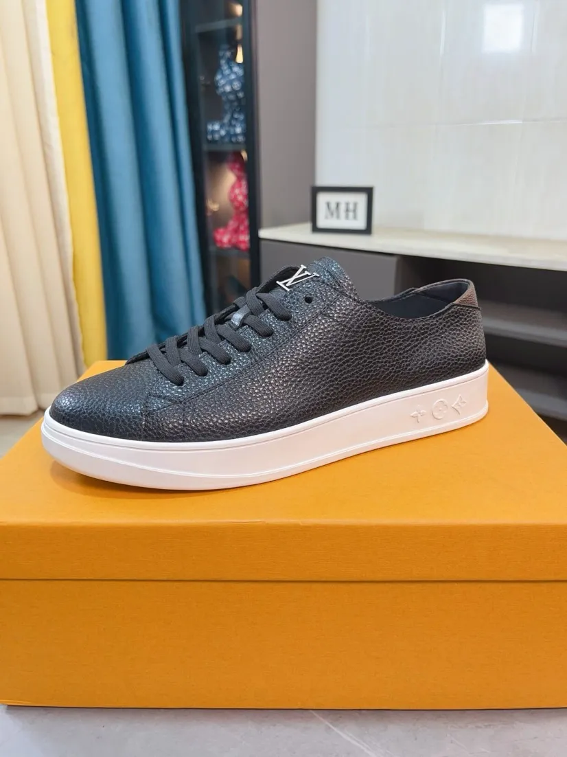 Men's shoes💰440🌹🌹[LV]🌹High-end brand of men's shoes: official website 1:1 latest masterpiece: the upper is made of Italian imported first-layer cowhide with special materials➕made of full genuine leather lining🔥, making walking more convenient and comfortable! Exclusive new style, stunning work [color]! Create a fashionable personality to set off your uniqueness! A must-have for trendy men! Classic🔥Number: 38-44